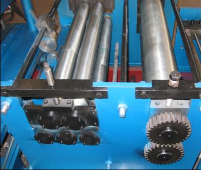 125 طن اللكم آلة الصحافة كابيل صينية لفة تشكيل آلة سلسلة انتقال